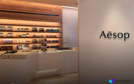 Luxury Wooden Furniture Trends for High-End Homes Revealed